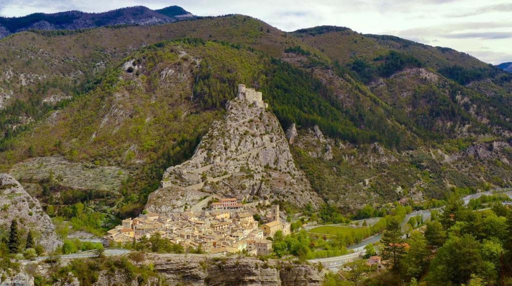 Апартаменты L'Orbitelle Антрево Экстерьер фото